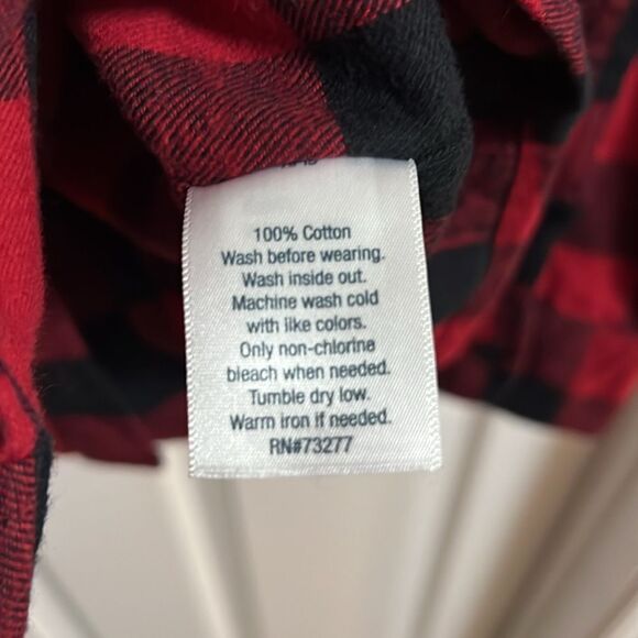 Youth boys size large new with tags red/black flannel shirt. - Picture 4 of 6